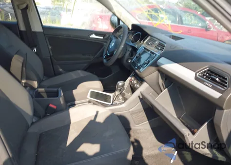 2019 Volkswagen Tiguan 2.0T S z USA, uszkodzony, nr VIN 3VV0B7AX7KM077173